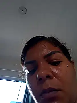 Indiazinhax online show from 03.18.25