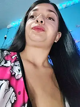 Snapshot of evelyn_prince1 chatting on 07.12.26 evelyn prince1 online show from 07.12.26