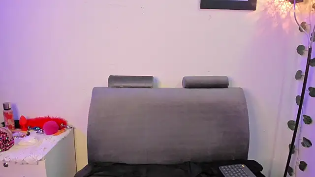 Snapshot of Camille_rose_ chatting on 01.16.25 Camille rose online show from 01.16.25