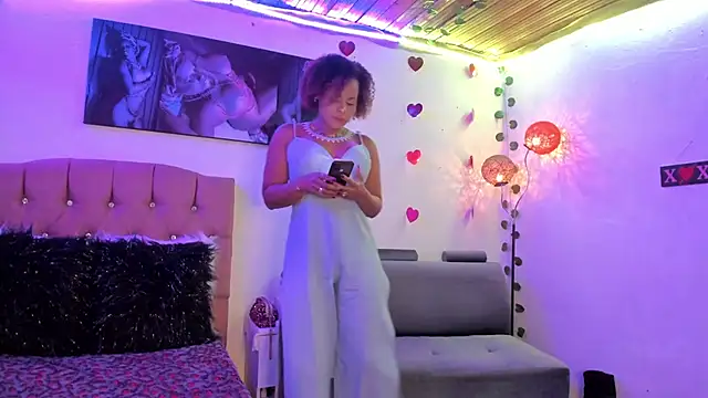 Snapshot of Camille_rose_ chatting on 03.15.25 Camille rose online show from 03.15.25