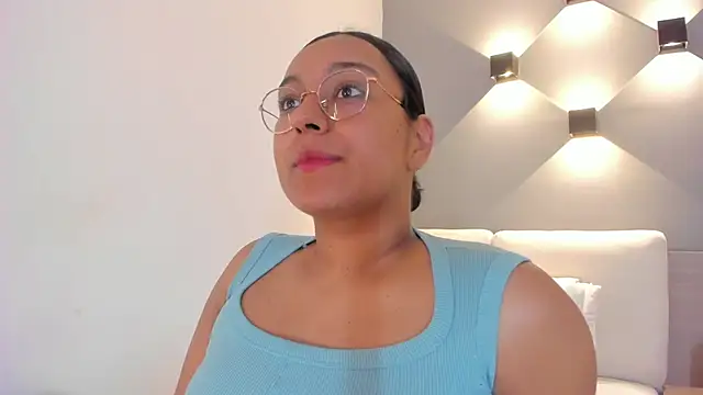 ellamontoya online show from 10.18.25