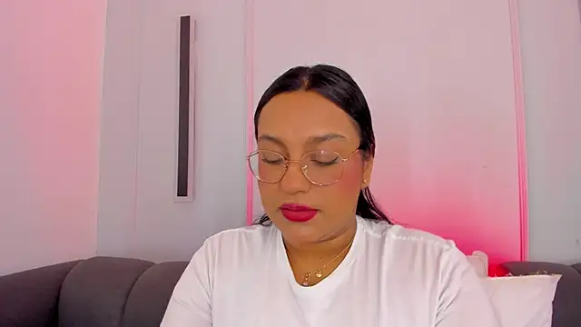 ellamontoya online show from 11.27.25