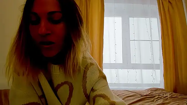 Snapshot of Mona_Cruz chatting on 12.14.24 Mona Cruz online show from 12.14.24