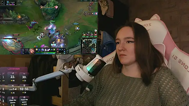 MoonlishSiren online show from 04.25.26