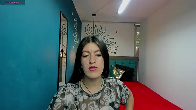 LiaCooper  online show from 12.04.24