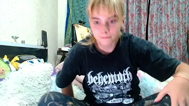 Snapshot of Sophie_Bell chatting on 05.25.26 Sophie Bell online show from 05.25.26