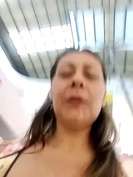 Mia-funny20 online show from 01.21.25