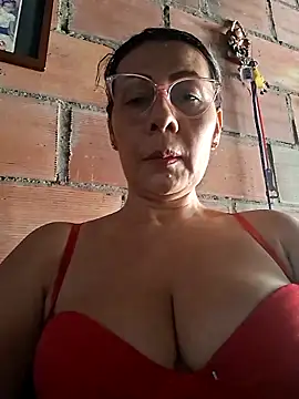 Mia-funny20 online show from 10.28.25