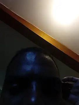 Snapshot of blackman933z chatting on 11.02.25 blackman933z online show from 11.02.25