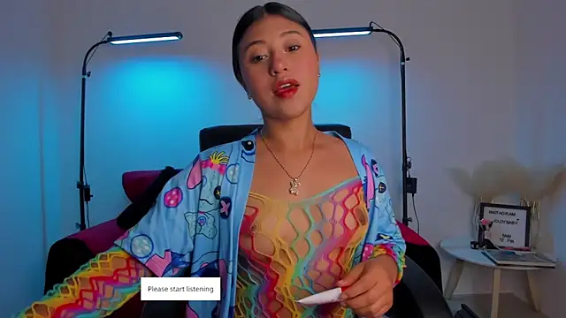 Snapshot of cloy_baby__ chatting on 02.04.25 cloy baby online show from 02.04.25