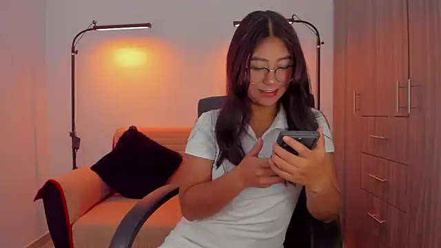 cloy baby   online show from 12.18.25