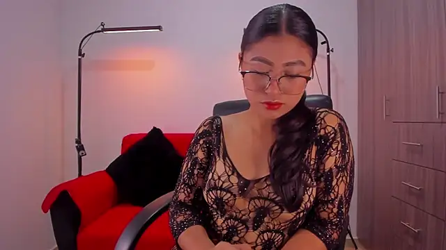 Snapshot of cloy_baby__ chatting on 04.22.26 cloy baby online show from 04.22.26
