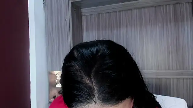 Snapshot of valerymeyerr chatting on 04.17.26 valerymeyerr online show from 04.17.26