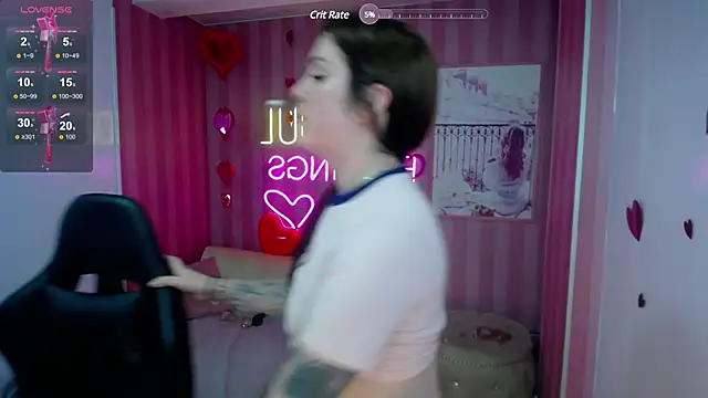 Paula b  online show from 03.04.25