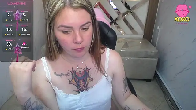 Snapshot of Paula_b_ chatting on 03.25.26 Paula b online show from 03.25.26