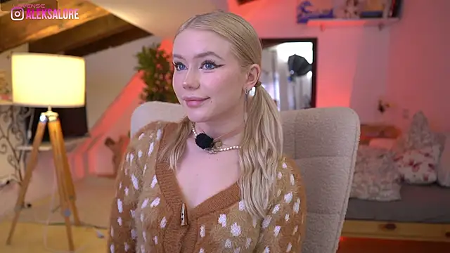 LexieLoree online show from 02.09.26