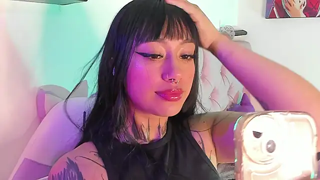 Akari1 Mischief online show from 01.03.25