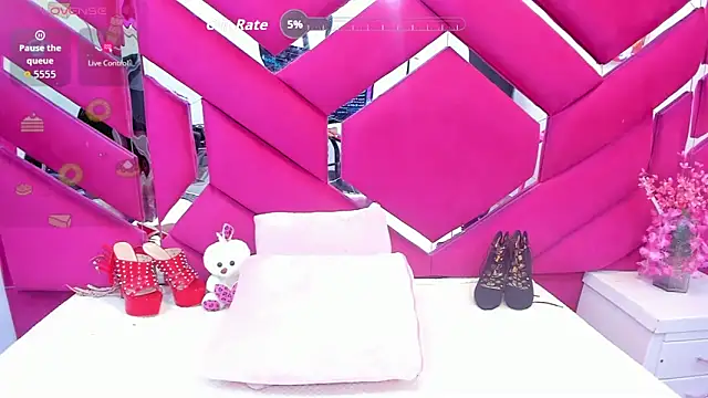 Snapshot of CooperEmma_ chatting on 07.02.26 CooperEmma online show from 07.02.26