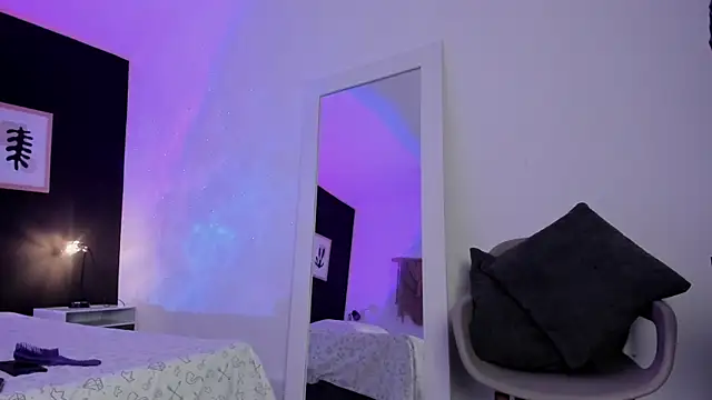 VioletPaket online show from 02.06.25