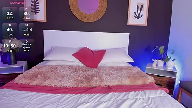 VioletPaket online show from 04.20.26