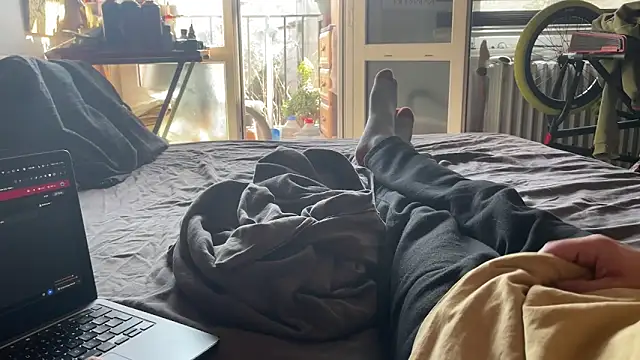 Snapshot of kameray12 chatting on 03.01.25 kameray12 online show from 03.01.25