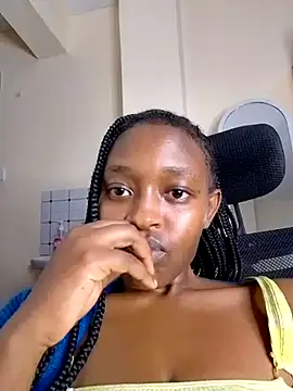 Snapshot of Sweet_mella chatting on 06.30.26 Sweet mella online show from 06.30.26