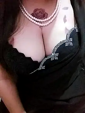 Snapshot of SHUBHI880 chatting on 10.04.25 SHUBHI880 online show from 10.04.25