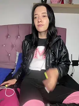 Isabella 21x online show from 03.13.25