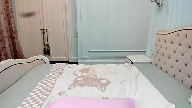 mechloe online show from 11.25.25