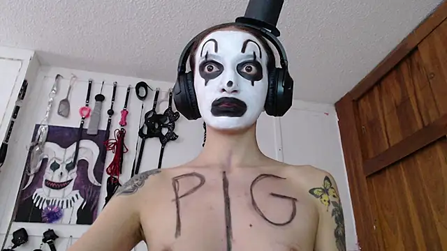 Eloise-brown online show from 01.05.25