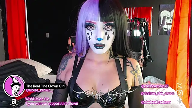 Snapshot of Eloise-brown chatting on 05.03.26 Eloise-brown online show from 05.03.26