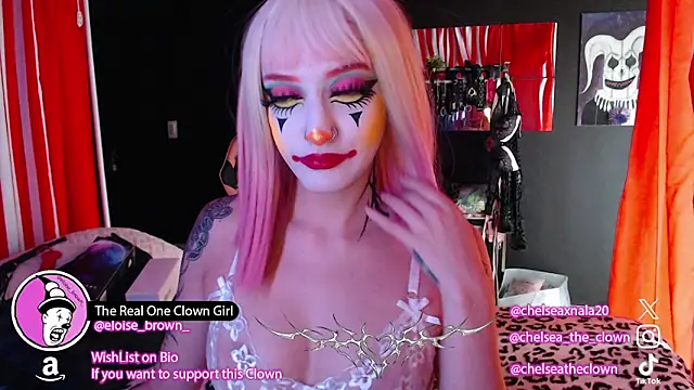 Snapshot of Eloise-brown chatting on 05.29.26 Eloise-brown online show from 05.29.26