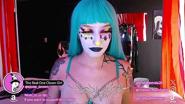 Snapshot of Eloise-brown chatting on 06.01.26 Eloise-brown online show from 06.01.26