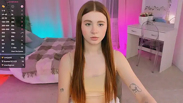 Snapshot of Freckle_Diyana chatting on 03.23.25 Freckle Diyana online show from 03.23.25