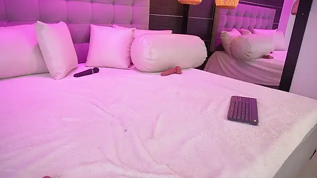 Bella TS  online show from 03.06.25