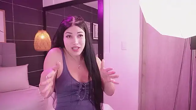 Bella TS  online show from 03.19.26