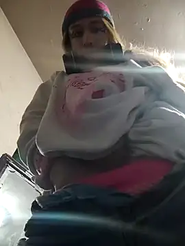 Snapshot of gabelove369 chatting on 02.04.25 gabelove369 online show from 02.04.25