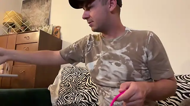 MyStrangeAddiction online show from 09.10.25