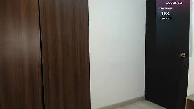 Snapshot of lanna_1878 chatting on 10.02.25 lanna 1878 online show from 10.02.25