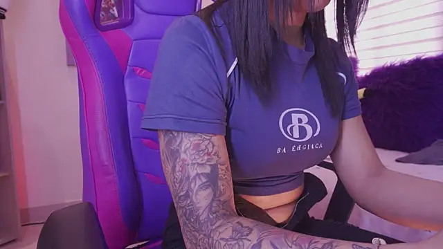 madelyn rose  online show from 04.10.26