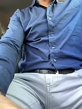 Snapshot of hotisraeli chatting on 01.01.25 hotisraeli online show from 01.01.25