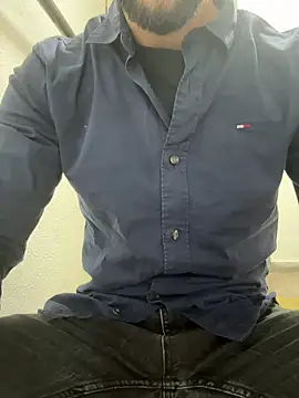 Snapshot of hotisraeli chatting on 03.05.25 hotisraeli online show from 03.05.25