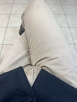 Snapshot of hotisraeli chatting on 03.09.25 hotisraeli online show from 03.09.25