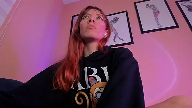 Snapshot of SensualJane2 chatting on 09.24.25 SensualJane2 online show from 09.24.25