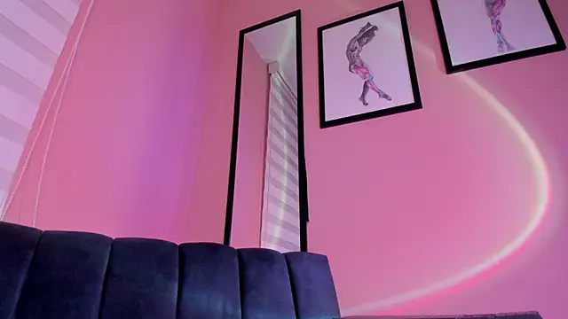 Snapshot of SensualJane2 chatting on 09.25.25 SensualJane2 online show from 09.25.25