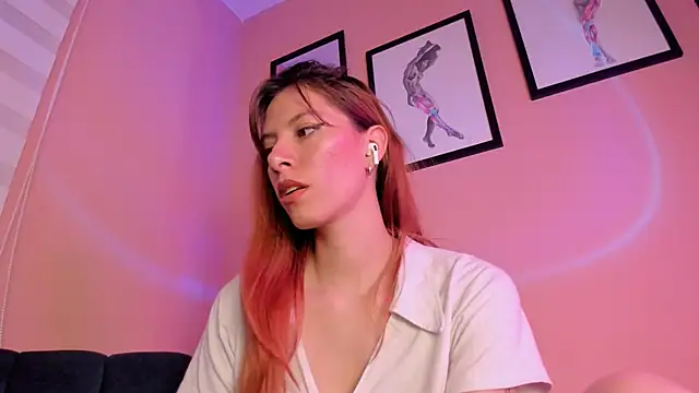 Snapshot of SensualJane2 chatting on 10.17.25 SensualJane2 online show from 10.17.25