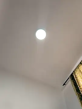 samanthakiss192 online show from 12.16.25