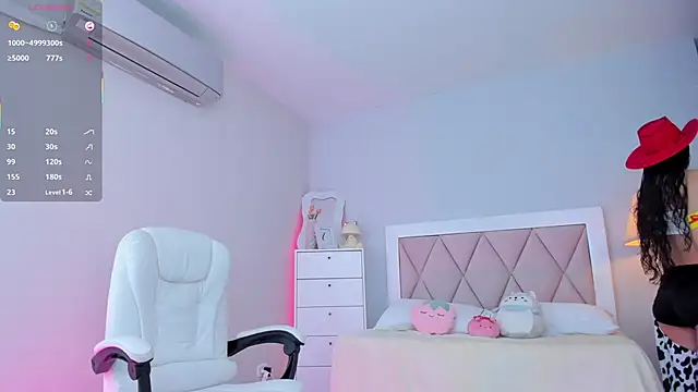 Snapshot of ania_sweet18 chatting on 11.01.25 ania sweet18 online show from 11.01.25