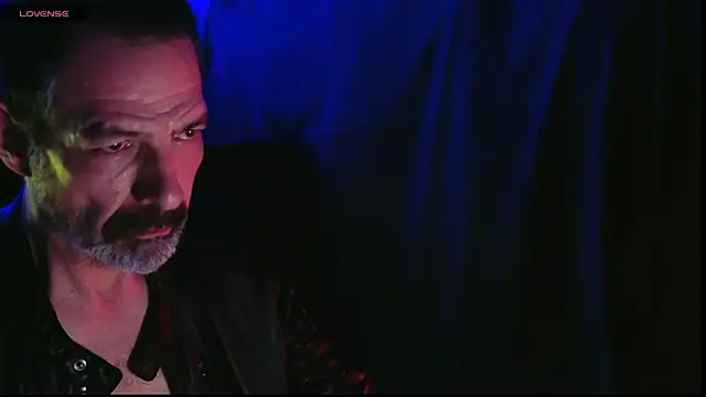 Snapshot of lux_dei chatting on 04.04.26 lux dei online show from 04.04.26