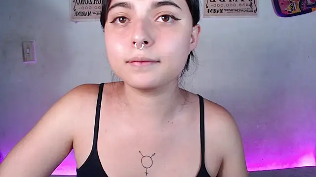 Snapshot of elizabethtaylorxxx chatting on 02.08.25 elizabethtaylorxxx online show from 02.08.25